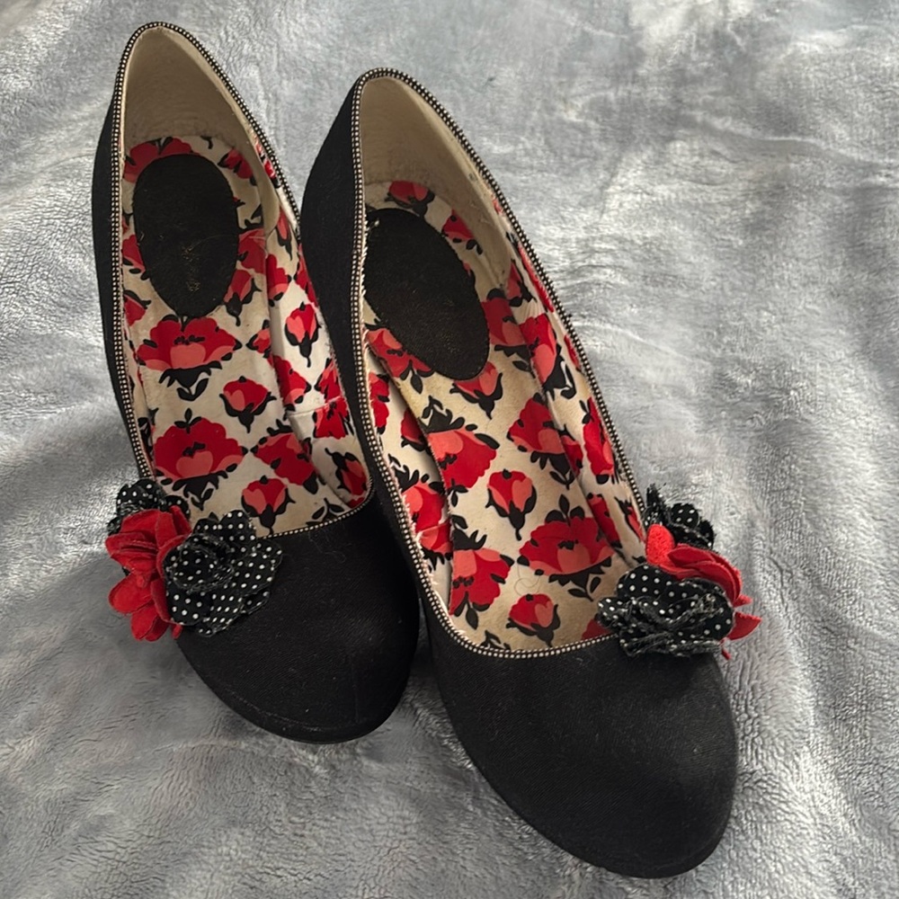 Ruby Shoo black fabric pumps size 10